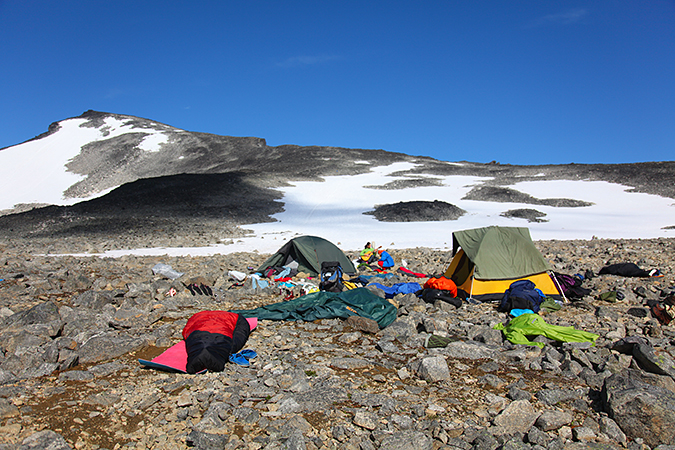 палатки в горах Норвегии