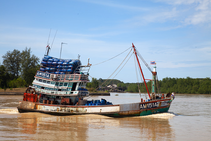 рыбацкий корабль в Таиланде