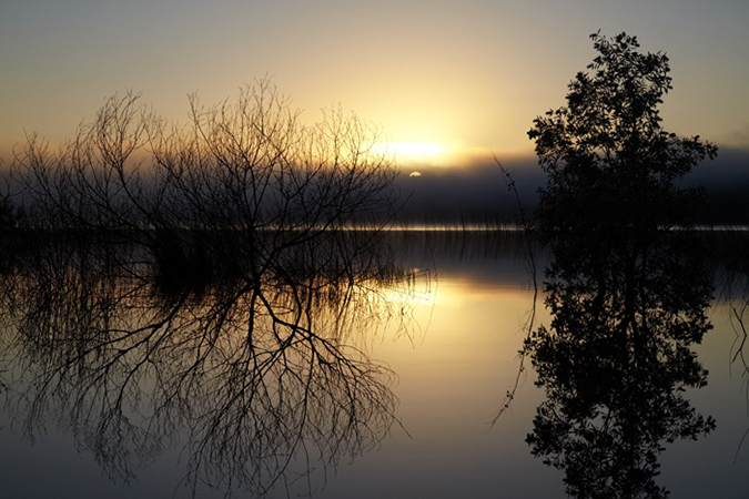 Остров Фрейзер, рассвет над озером