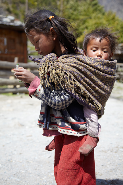 непальские дети