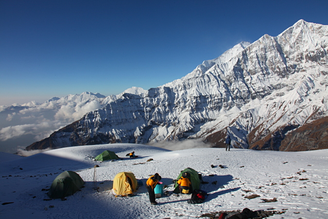 Непал, Дхаулагири трек, палатки над облаками