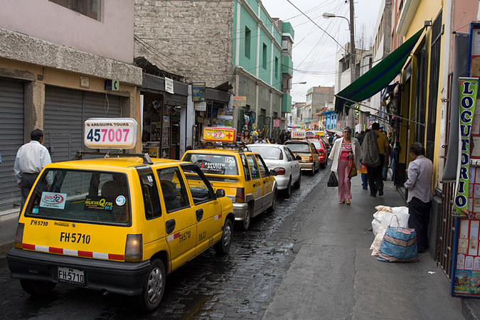 Перуанское такси в Арекипе