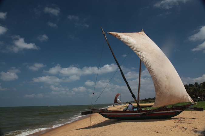 Рыбацкая лодка на Шри-Ланке